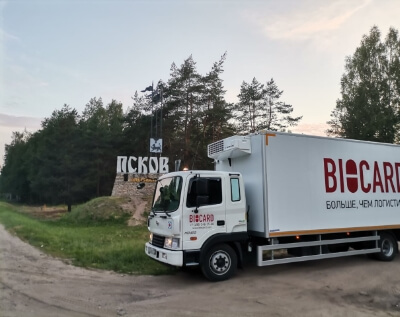Фура Biocard с вакциной въезжает в Псков. Biocard - перевозки термозависимых грузов с соблюдением температурного режима по РФ 